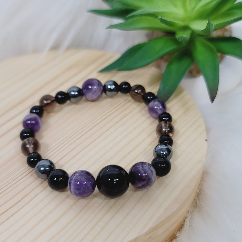 "Circle of Protection" 6-12mm Bead Bracelet